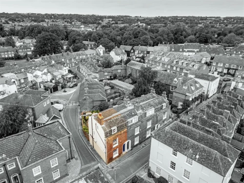 House - End Terrace Photo 1