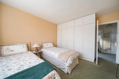 Bungalow - Detached Main Photo