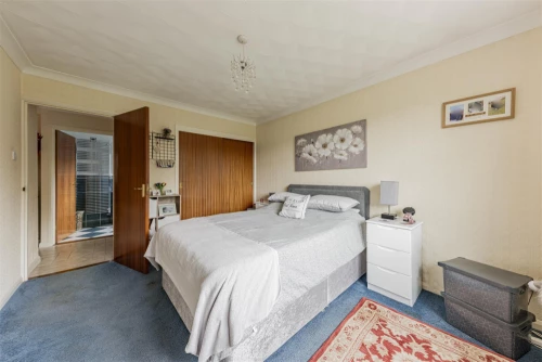 Bungalow - Detached Main Photo