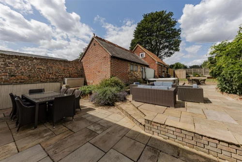 House - Detached Main Photo