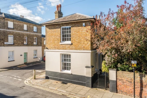 House - Townhouse Main Photo