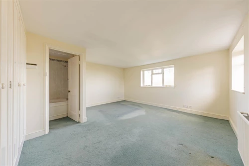 Bungalow - Semi Detached Main Photo