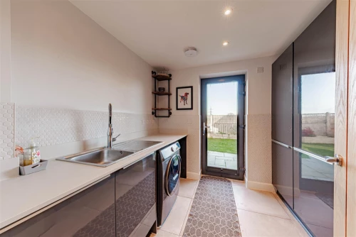 House - Detached Main Photo