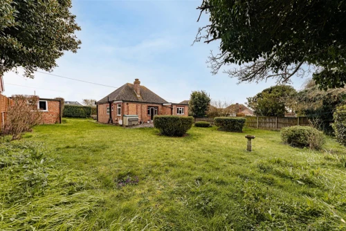 Bungalow - Detached Main Photo