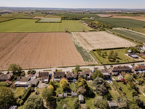 House - Detached Main Photo