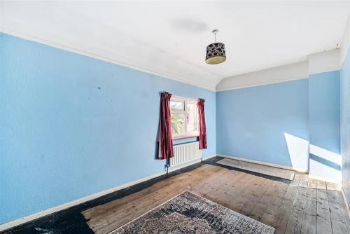 House - Semi-Detached Main Photo