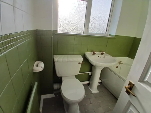 House - Terraced Main Photo