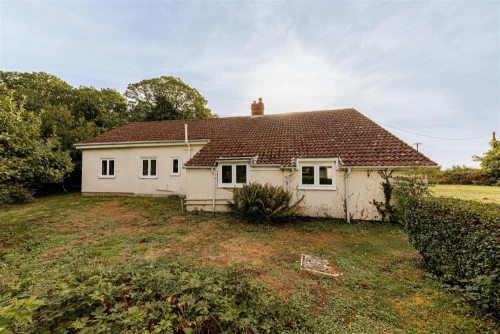 Bungalow - Detached Main Photo