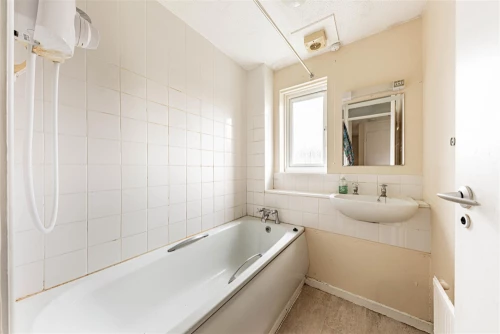 House - Terraced Main Photo