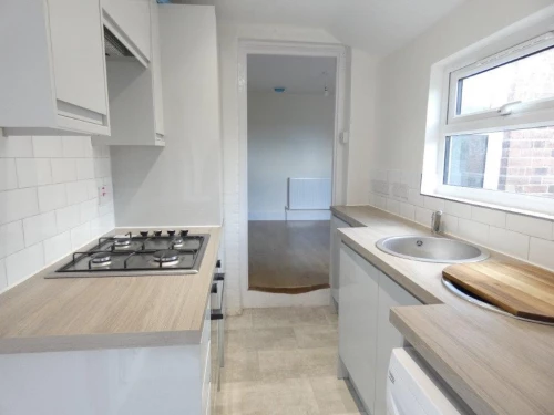 House - Terraced Main Photo