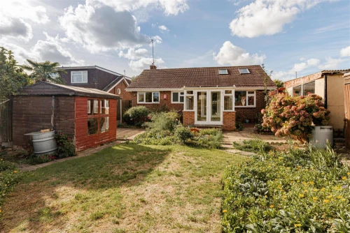 Bungalow - Detached Main Photo