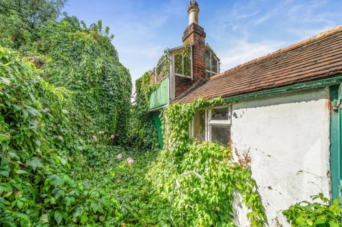 House - Terraced Main Photo