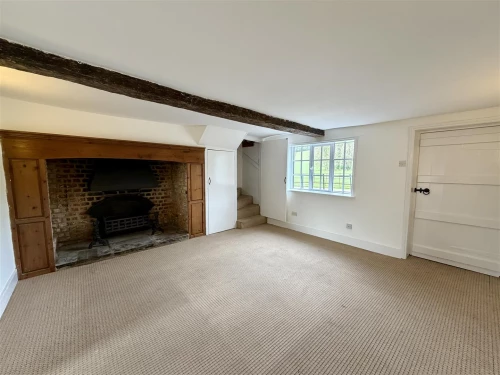 House - Terraced Photo 3