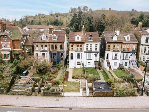 House - Semi-Detached Photo 1