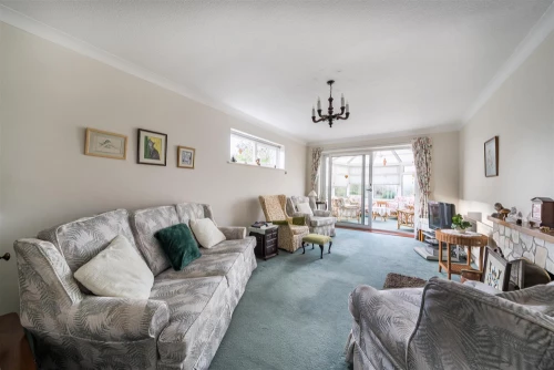 Bungalow - Detached Main Photo