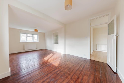 Bungalow - Detached Main Photo