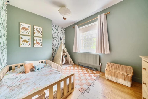 House - Semi-Detached Main Photo