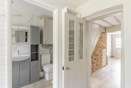 House - End Terrace Main Photo