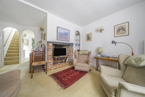 House - Terraced Main Photo