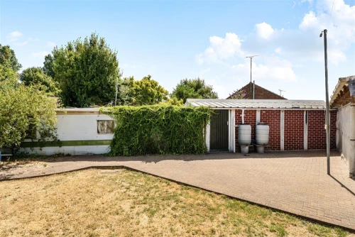 Bungalow - Semi Detached Main Photo