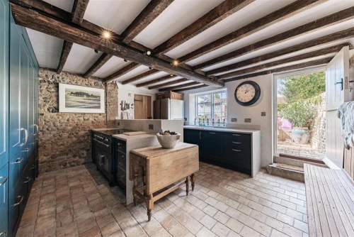 House - Terraced Main Photo