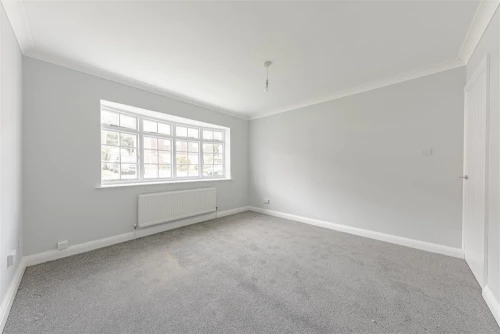 House - Semi-Detached Main Photo