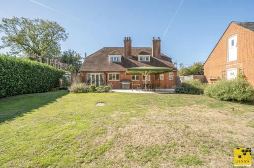 House - Detached Main Photo