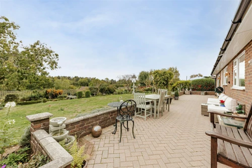 Bungalow - Detached Main Photo