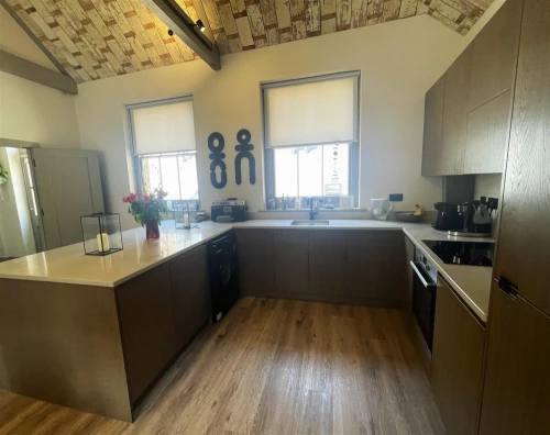 House - Townhouse Main Photo