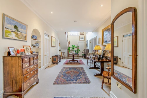 House - Detached Photo 4