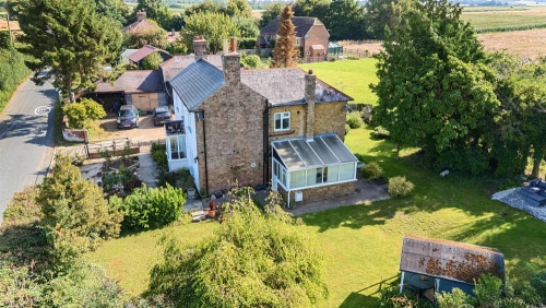 House - Detached Main Photo