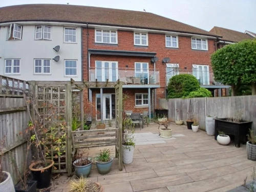 House - Townhouse Main Photo