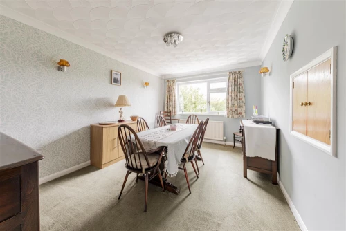 Bungalow - Detached Main Photo