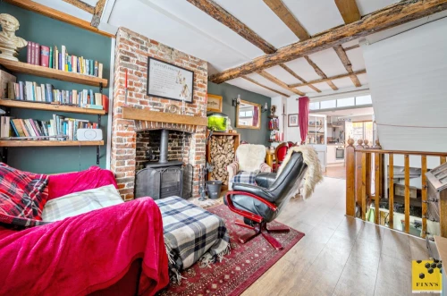 House - Terraced Main Photo