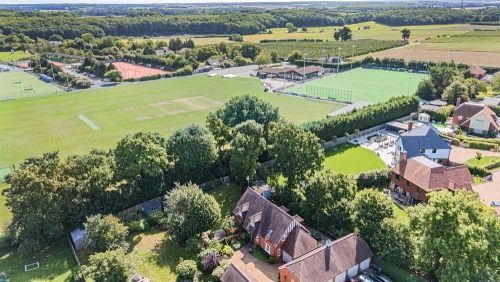 House - Detached Main Photo