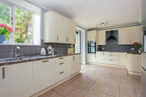 House - End Terrace Photo 2