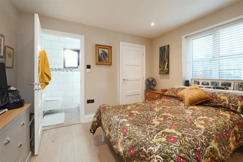 Bungalow - Detached Main Photo