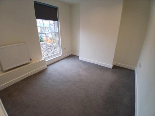 House - Terraced Main Photo
