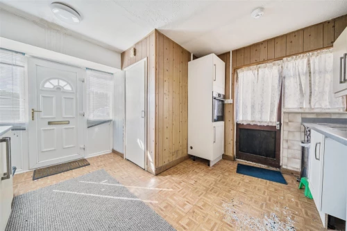 Bungalow - Semi Detached Photo 2