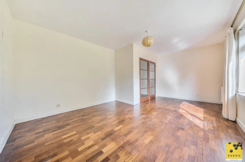 Bungalow - Detached Photo 3