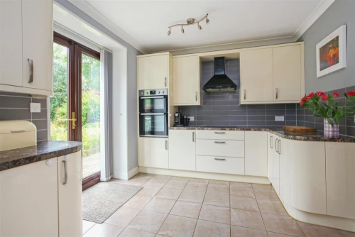 House - End Terrace Photo 3