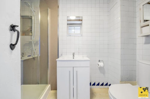 House - Terraced Photo 3