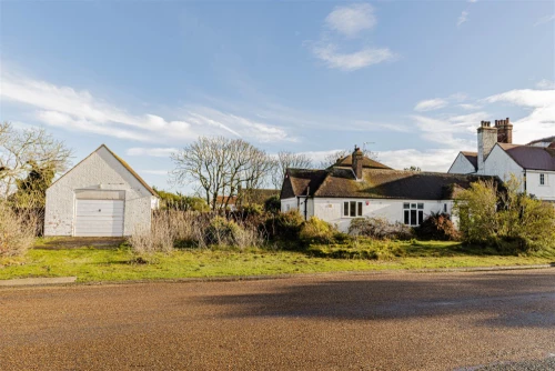 Bungalow - Semi Detached Main Photo