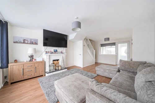 House - Terraced Photo 4