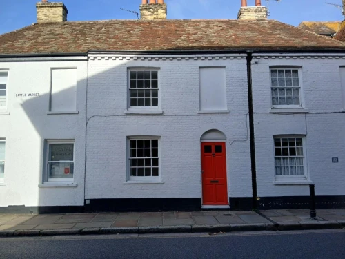 House - Terraced Main Photo