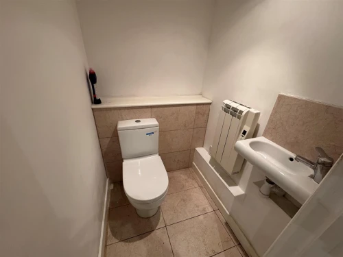 Commercial Main Photo
