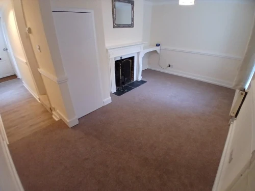 House - Terraced Main Photo