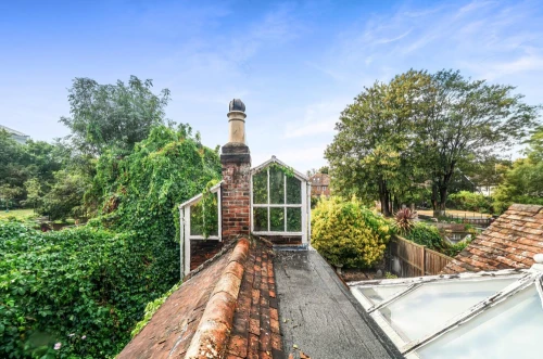 House - Terraced Main Photo