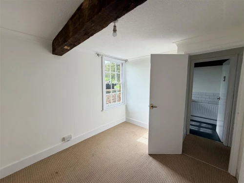 House - Terraced Main Photo