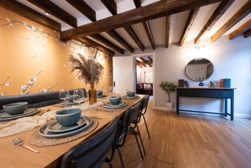 House - Semi-Detached Main Photo